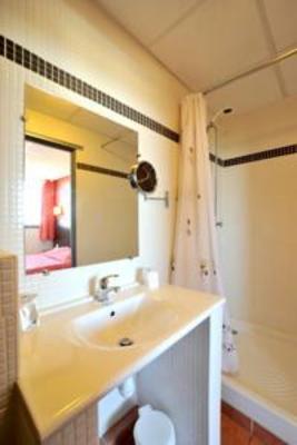 фото отеля Hotel Balladins Chateauneuf Les Martigues Superior