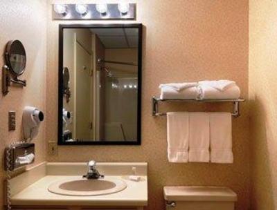 фото отеля Ramada Groton