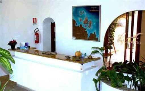 фото отеля Il Gabbiano Hotel La Maddalena