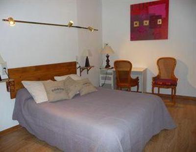 фото отеля Logis Hotel De La Poste Auxerre