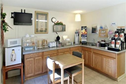 фото отеля Americas Best Value Inn Rhinelander
