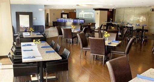 фото отеля Le Bourget Aero Suites