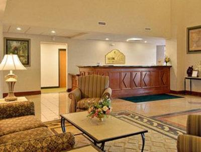 фото отеля Wingate Inn Madison