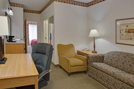 фото отеля Country Inn & Suites Bloomington-Normal Airport