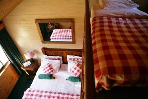 фото отеля Crackenback Farm Guesthouse