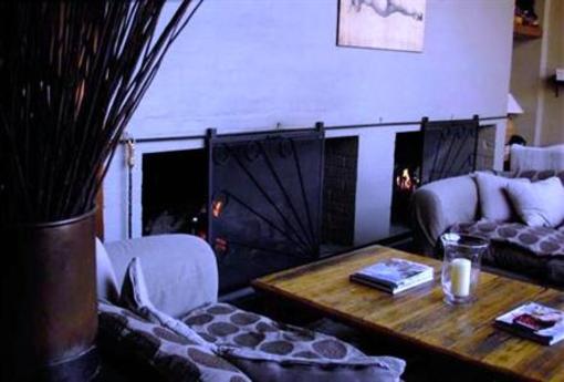 фото отеля Crackenback Farm Guesthouse