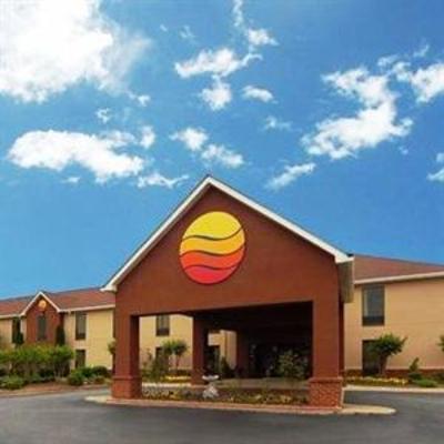 фото отеля Econo Lodge Inn & Suites Canton