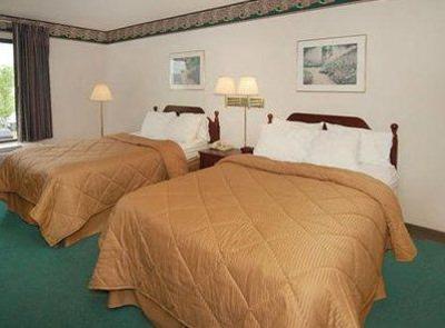 фото отеля Econo Lodge Inn & Suites Canton