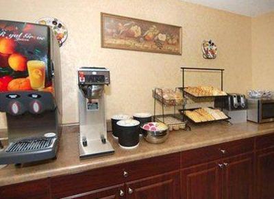 фото отеля Econo Lodge Inn & Suites Canton