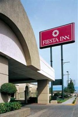 фото отеля Fiesta Inn Glorieta Juarez San Lusi Potosi