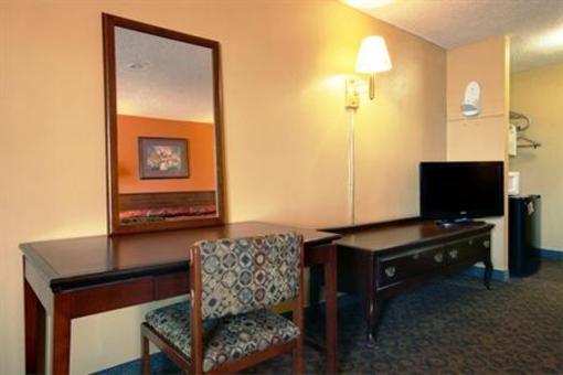 фото отеля Americas Best Value Inn and Suites Greenwood (Mississippi)