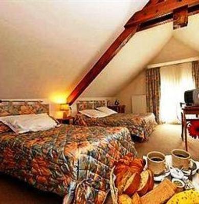 фото отеля Hotel de la Poste Chateauneuf-de-Randon