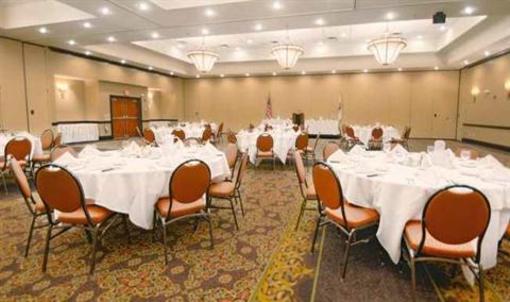 фото отеля Hilton Garden Inn Kankakee