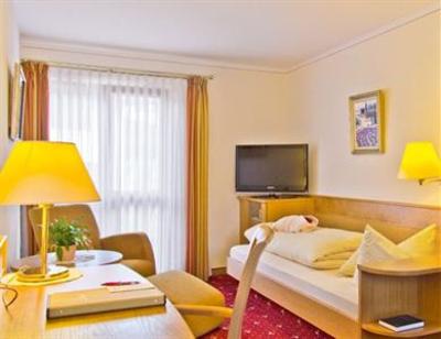фото отеля Hotel Alpenhof Bad Wiessee