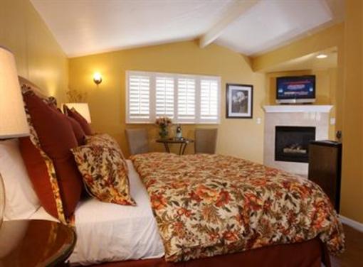 фото отеля Sunset Inn Pacific Grove