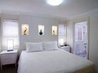 фото отеля Mollymook Beach Waterfront