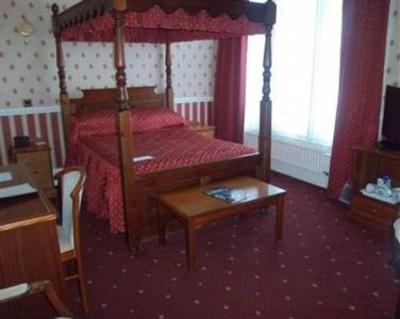 фото отеля Best Western Oaklands Hall Hotel
