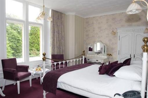 фото отеля Best Western Oaklands Hall Hotel