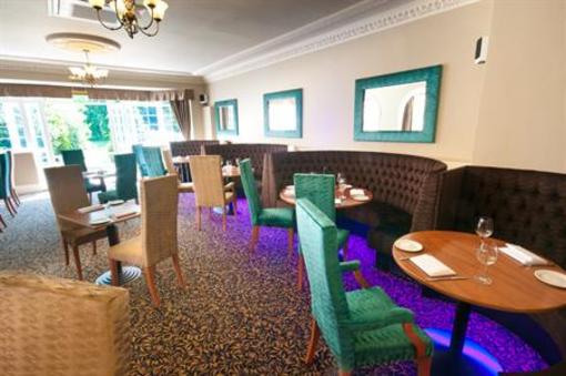 фото отеля Best Western Oaklands Hall Hotel