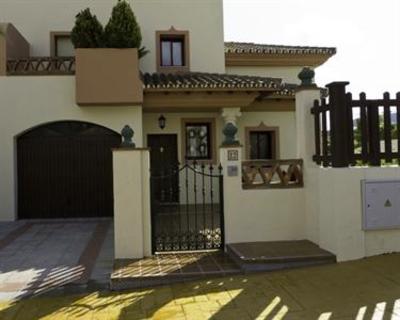 фото отеля Los Nebrales Apartments Coin