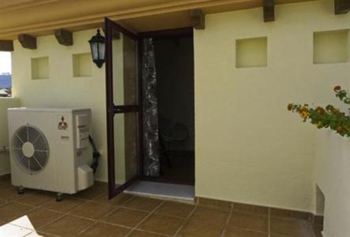 фото отеля Los Nebrales Apartments Coin