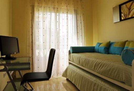 фото отеля Los Nebrales Apartments Coin
