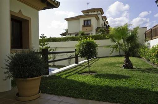 фото отеля Los Nebrales Apartments Coin
