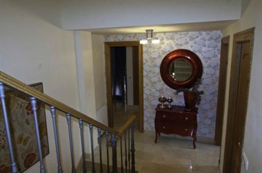 фото отеля Los Nebrales Apartments Coin