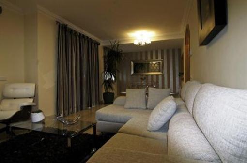 фото отеля Los Nebrales Apartments Coin