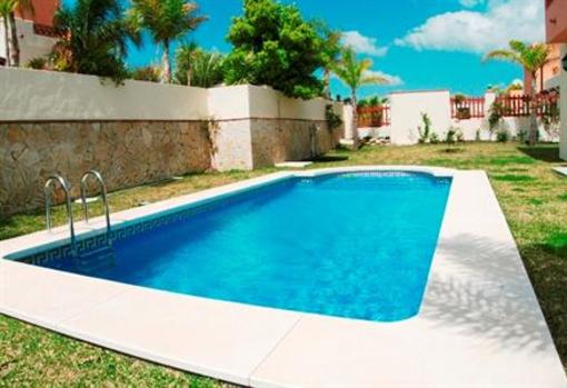 фото отеля Los Nebrales Apartments Coin
