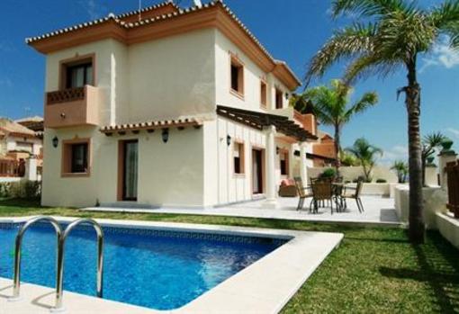 фото отеля Los Nebrales Apartments Coin