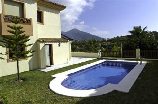 фото отеля Los Nebrales Apartments Coin