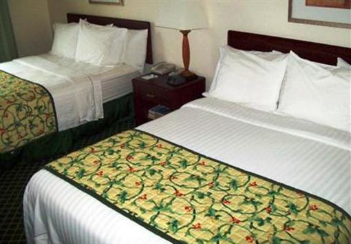 фото отеля Fairfield Inn Tulsa Woodland Hills