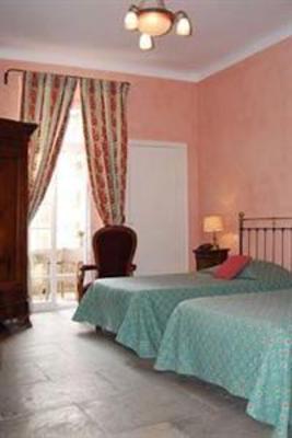 фото отеля Domaine du Grand Malherbes Hotel Aimargues