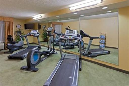 фото отеля Holiday Inn Express Woodstock / Shenandoah Valley