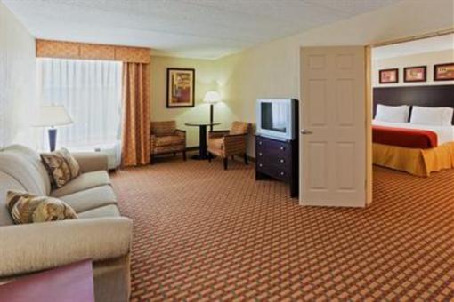 фото отеля Holiday Inn Express Woodstock / Shenandoah Valley
