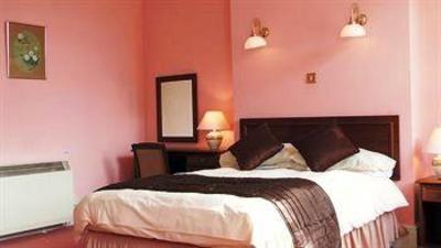 фото отеля Brantridge Park Apartments Balcombe