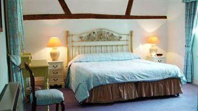 фото отеля Brantridge Park Apartments Balcombe