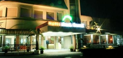 фото отеля Royal Palace Hotel Bandung
