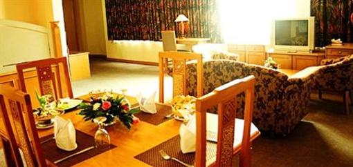 фото отеля Royal Palace Hotel Bandung