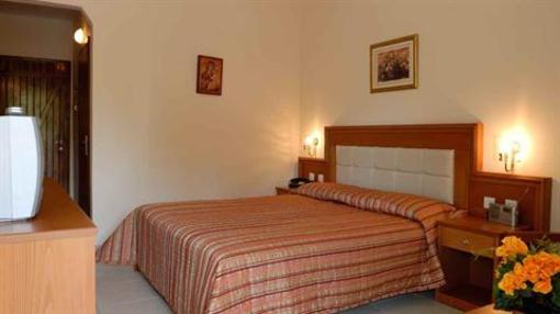 фото отеля Hotel Porfi Beach