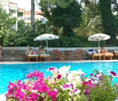 фото отеля Hotel Porfi Beach