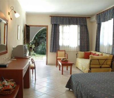 фото отеля Hotel Porfi Beach