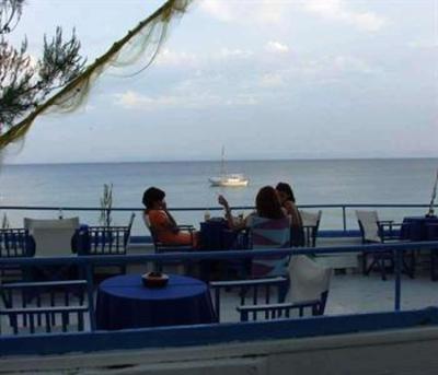 фото отеля Hotel Porfi Beach