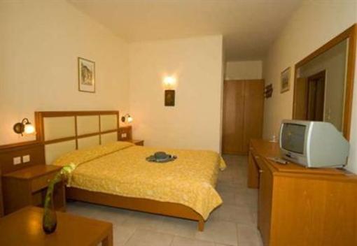 фото отеля Hotel Porfi Beach