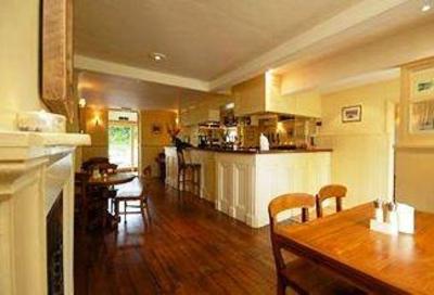 фото отеля White Horse Inn Sutton (England)