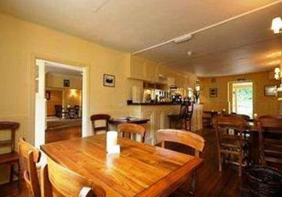 фото отеля White Horse Inn Sutton (England)