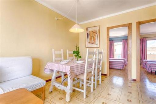 фото отеля Apartamentos Estanques Ses Salines