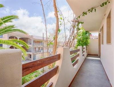 фото отеля Apartamentos Estanques Ses Salines