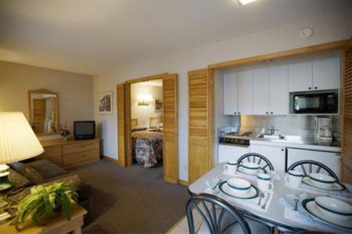 фото отеля Americas Best Value Inn Lake George